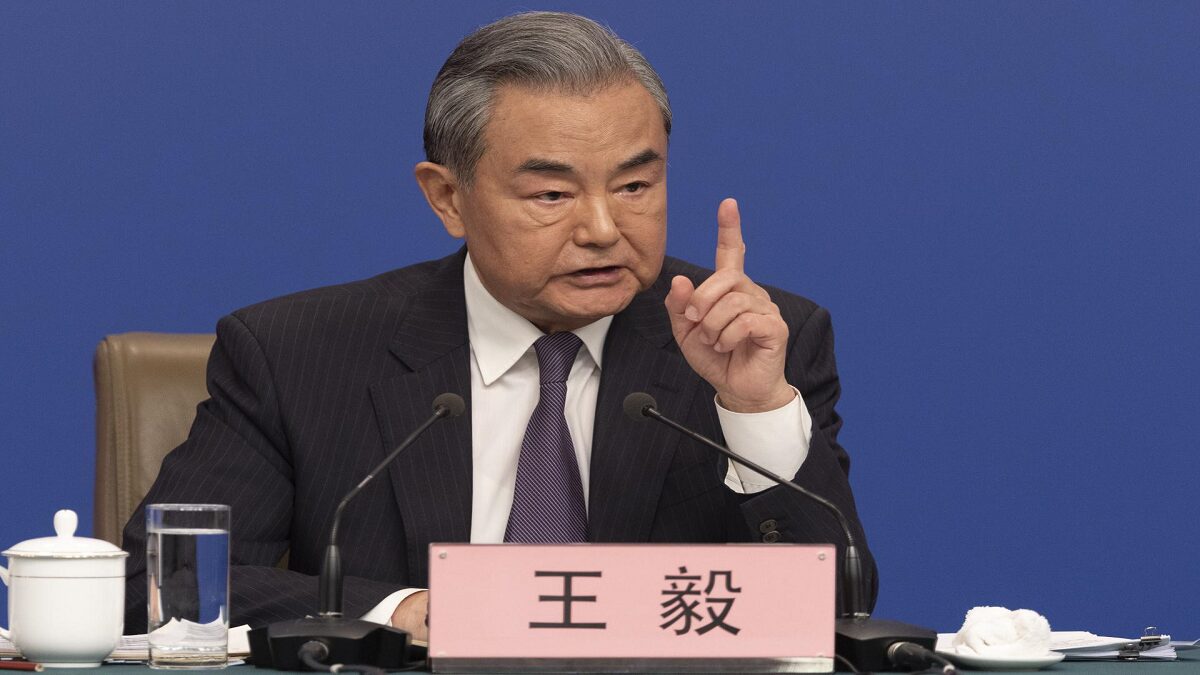 Canciller chino confirma la posición "firme" de su país contra el hegemonismo de EE.UU. 1 china 1
