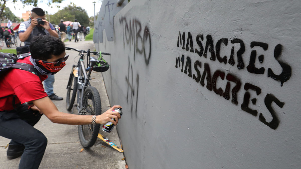 Colombia: Asesinan a líder social en Arauca, el número 43 de 2025 4 colombia masacre 1