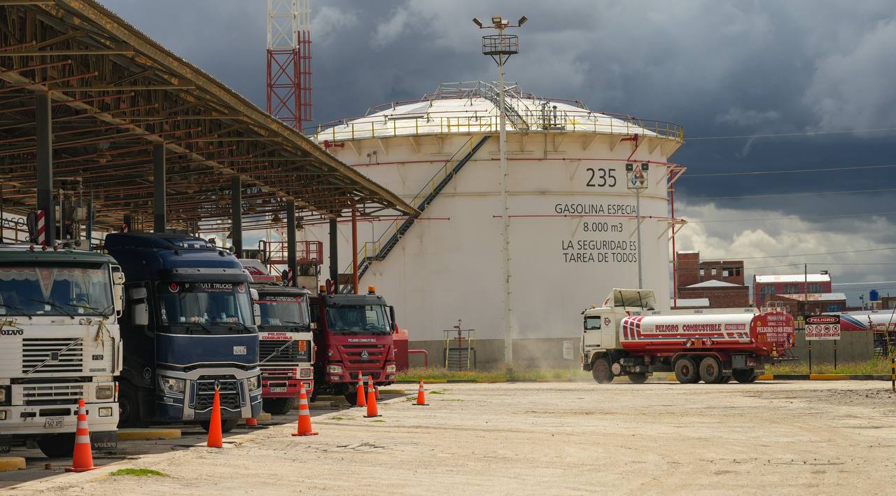 Petrolera estatal boliviana: restablecido suministro de combustible en La Paz y Santa Cruz 3 e003c19a 768f 43fc a76c 804ad38901d3