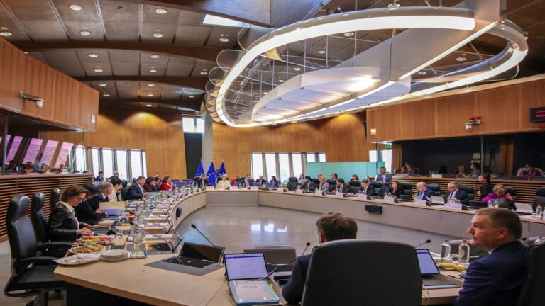 Consejo europeo extraordinario planea rearmar a Ucrania y privar a Hungría del derecho al voto 1 eccc9e2223906ae08fb80970d9412979c7f781e7