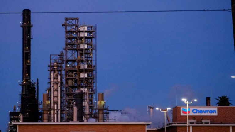 Se renueva licencia de OFAC que permite a petrolera Chevron seguir operando en Venezuela 1 eeuu empresa petrolera chevron foto efe 1