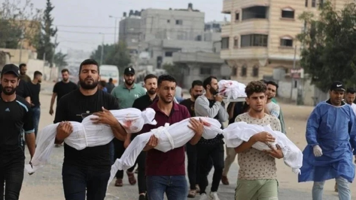 Ocupantes israelíes prosiguen asedio militar por tierra y aire contra civiles de Gaza 10 gaza padres sepelio hijos foto al mayadeen