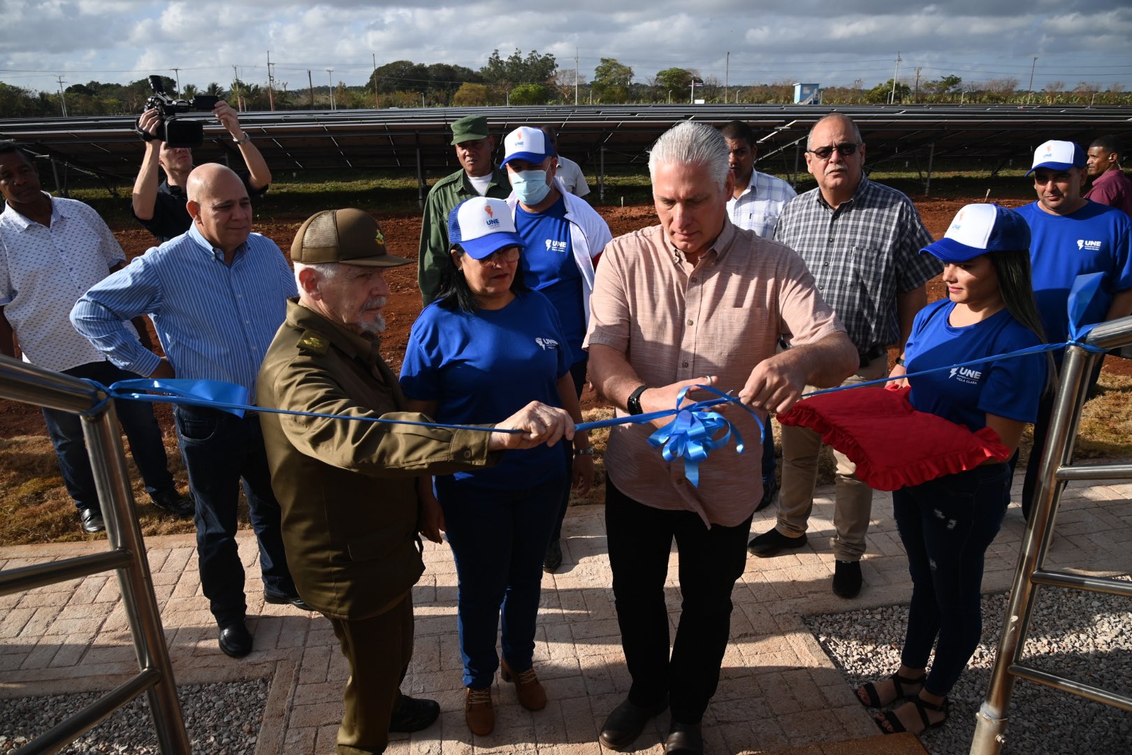 Cuba inaugura Parque Solar Fotovoltaico Remedios con 21,8 megawatts de potencia 2 gnifqguw0aatksg