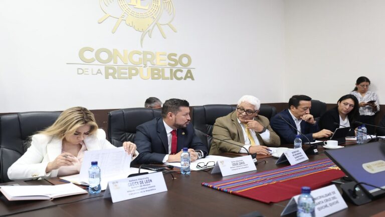 Congreso de Guatemala da marcha atrás al aumento salarial de diputados 1 guatemala 1