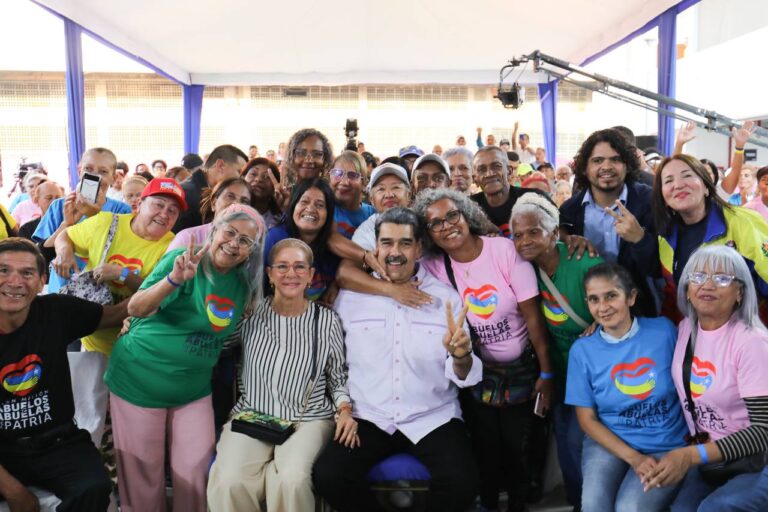 inauguracion de casa de los abuelos y abuelas de la patria