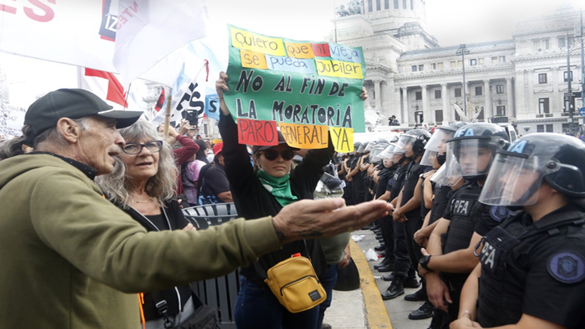 manifestacion jubilados argentinos