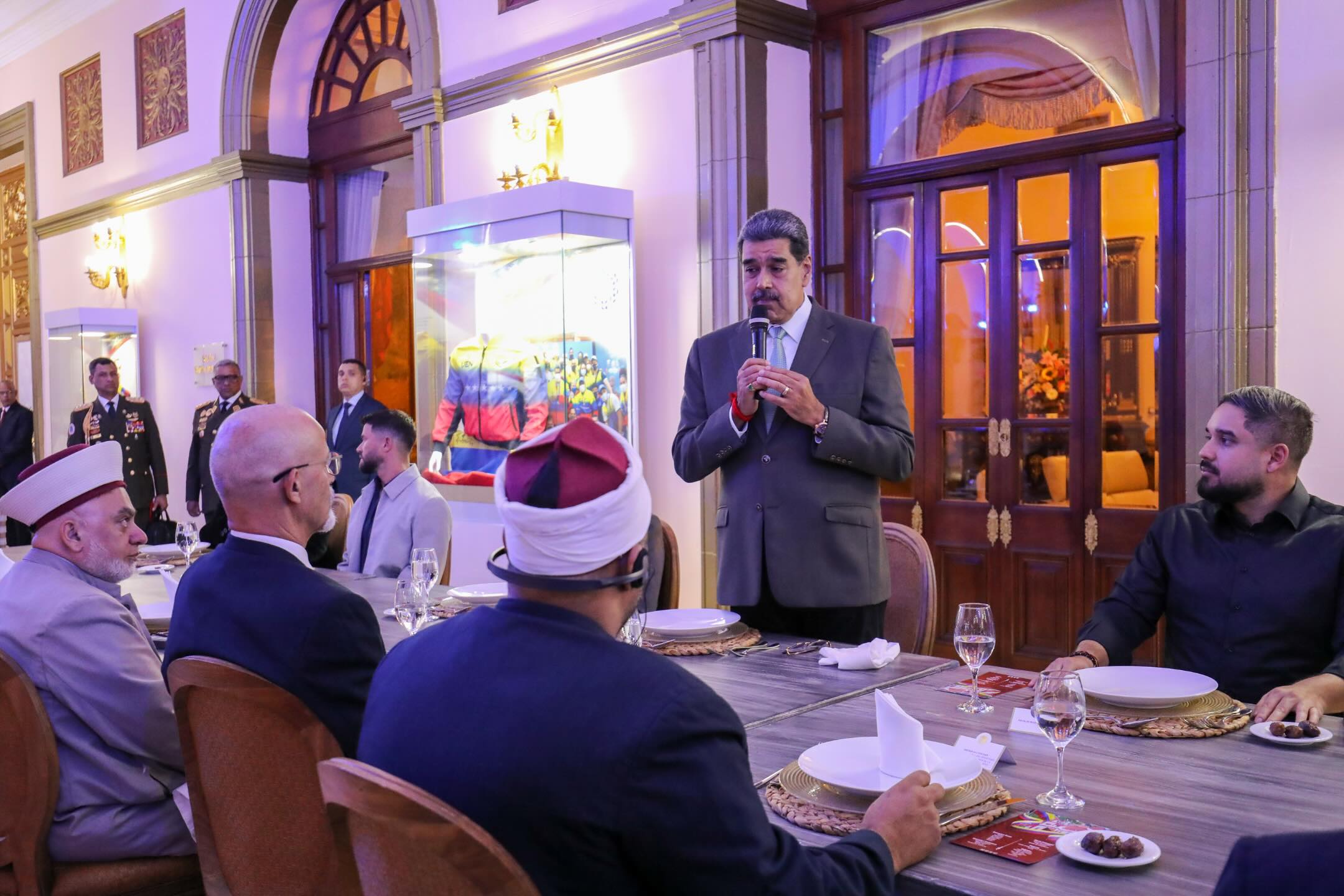 Presidente Maduro se reúne con miembros de Comunidad Árabe Musulmana 4 ramadan 1