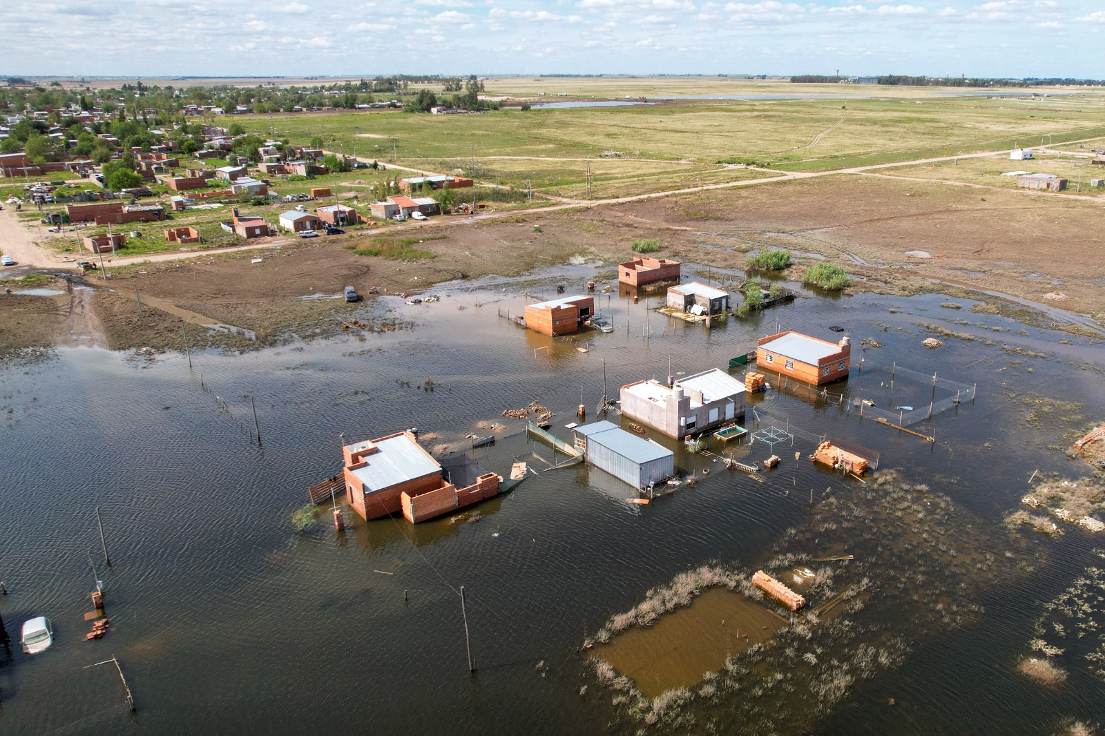 En Imágenes: Bahía Blanca (Argentina), lenta recuperación tras históricas inundaciones 1 whatsapp image 2025 03 18 at 3 19 42 am
