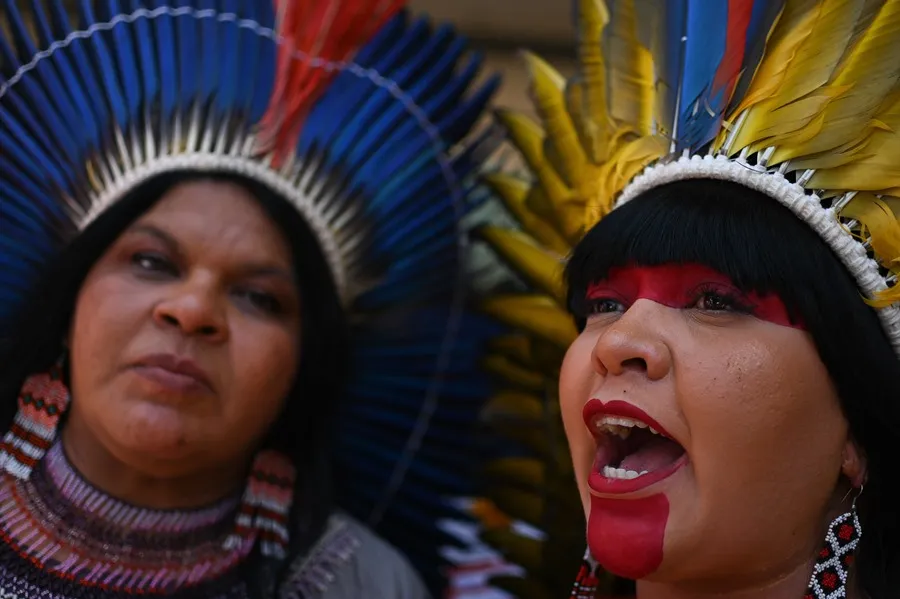Indígenas celebran en Brasilia la 21ª edición del "Campamento Tierra Libre" 2 ame4292 brasil indigenas