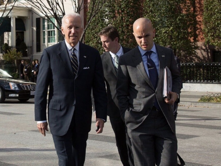 Asesor de Biden para Venezuela: las sanciones solo generan más migración 6 biden con juan gonzalez asesor para america latina
