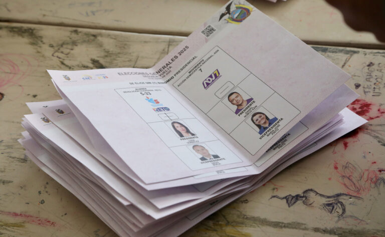 Fraude electoral en Ecuador 1 blog fraude ecuador01