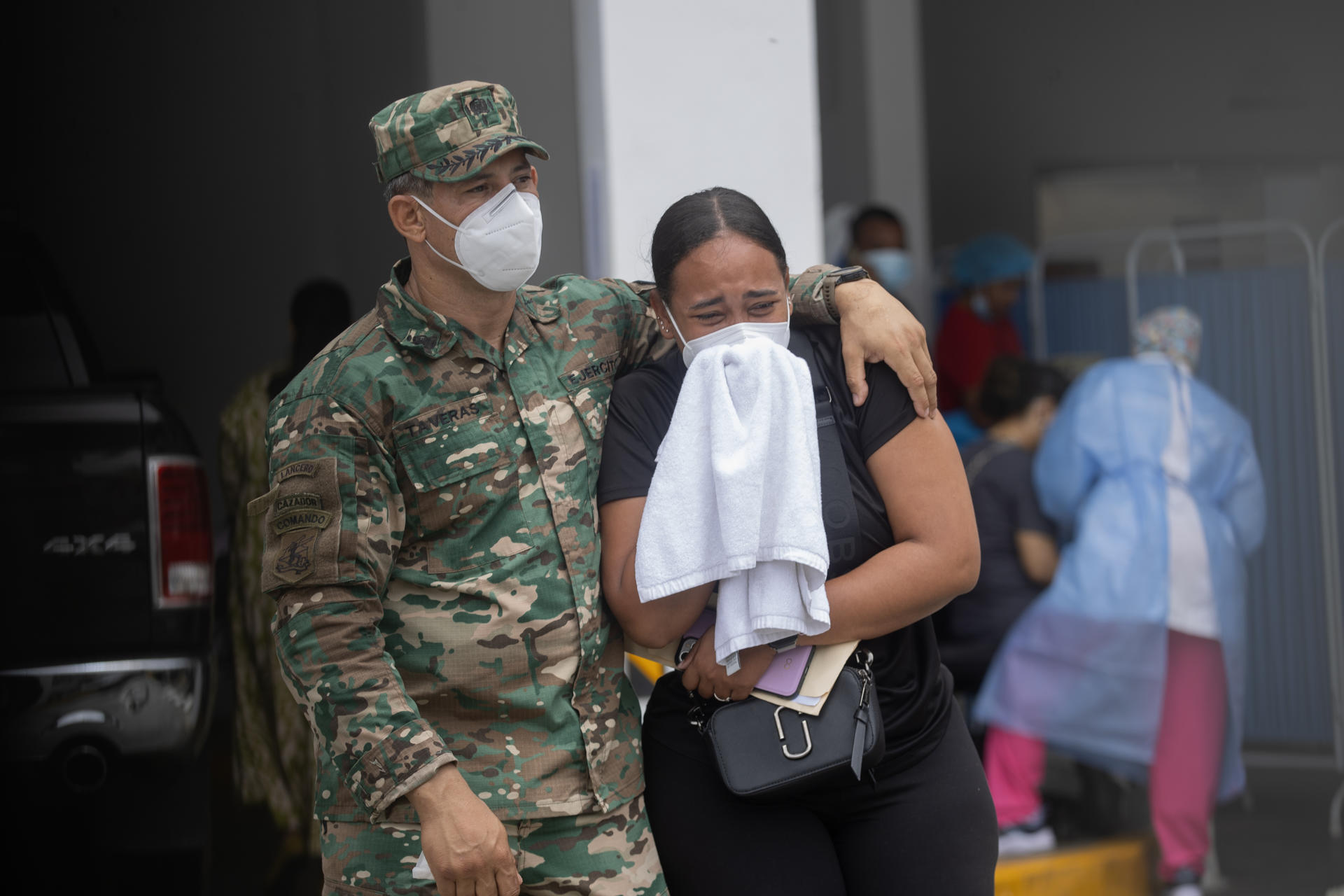 Familiares de víctimas de discoteca colapsada denuncian demora en la entrega de sus cuerpos 3 d453ca86a010b28dfbed294ab7d194ff4dcf3bbew