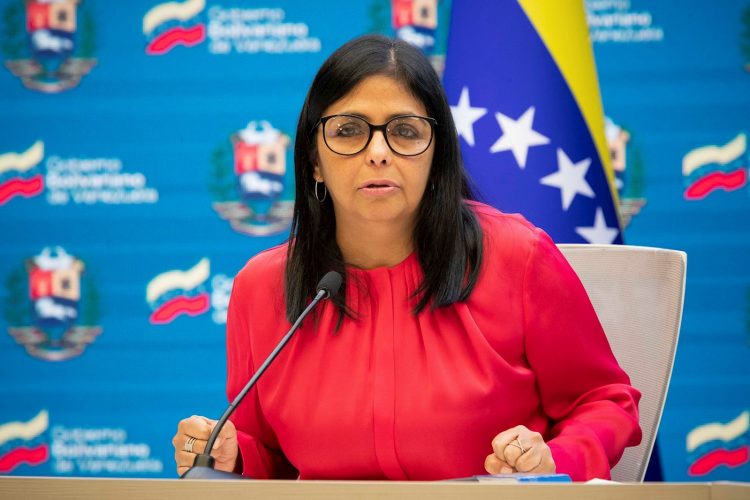 Venezuela afirma que Reuters miente sobre la producción petrolera del país 9 delcy rodriguez venezuela efe
