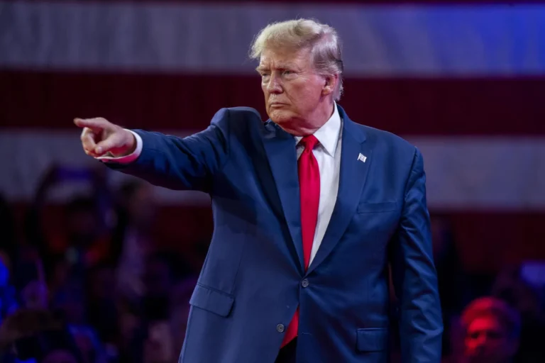 Trump redobla la apuesta y amenaza con aranceles del 50% a China 1 ea6672 usa cpac 2024