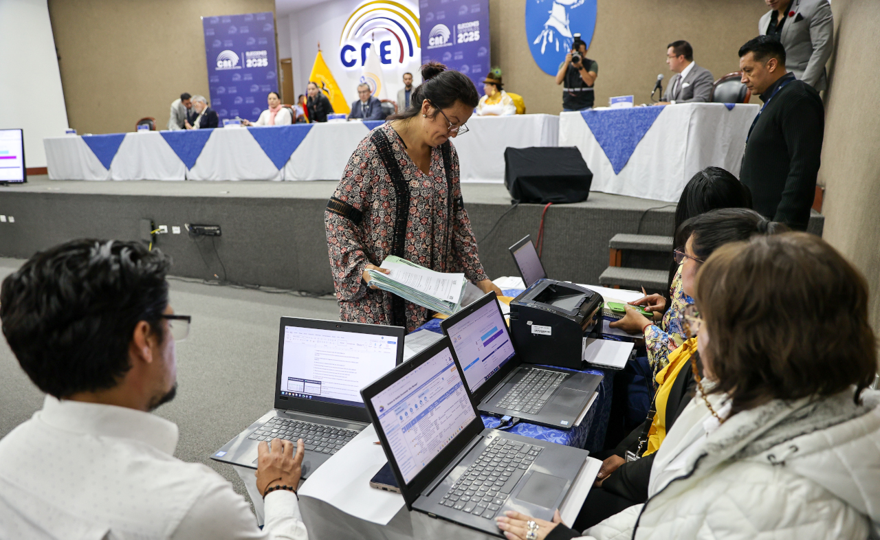 ecuador cne niega01