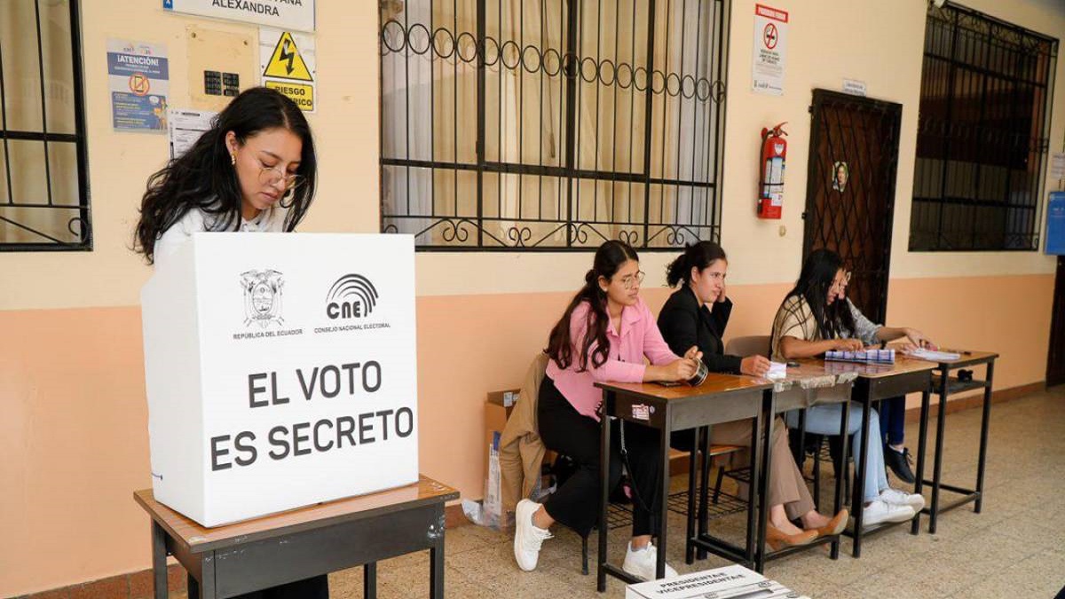 ecuador elecciones 2da vuelta foto cne