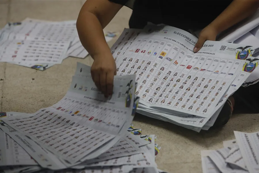 Observador internacional denuncia irregularidades en elecciones de Ecuador: "No fueron libres ni justas" 6 ecuador elecciones