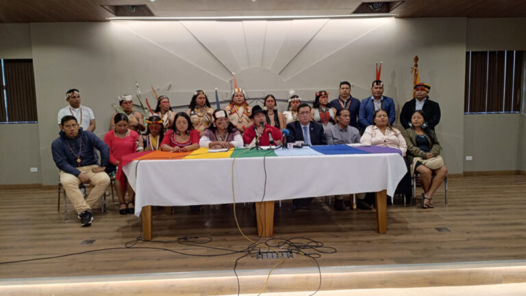 Confederación indígena de Ecuador califica elección presidencial como “ilegítima” 1 ecuador indigenas elecciones01