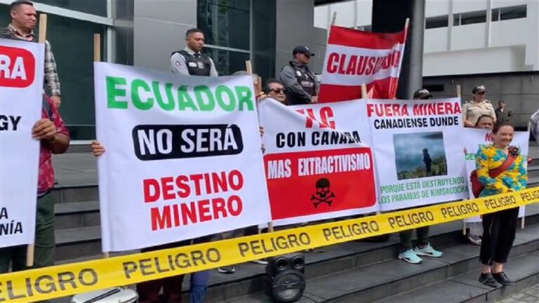 Ecuador, elecciones del 13 de abril: Entre el extractivismo y la conservación 1 ecuador no a la mineria foto prensa latina