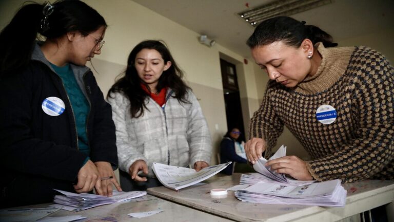 Fraude en Ecuador: ALBA-TCP denuncia irregularidades en balotaje presidencial 8 eeeee