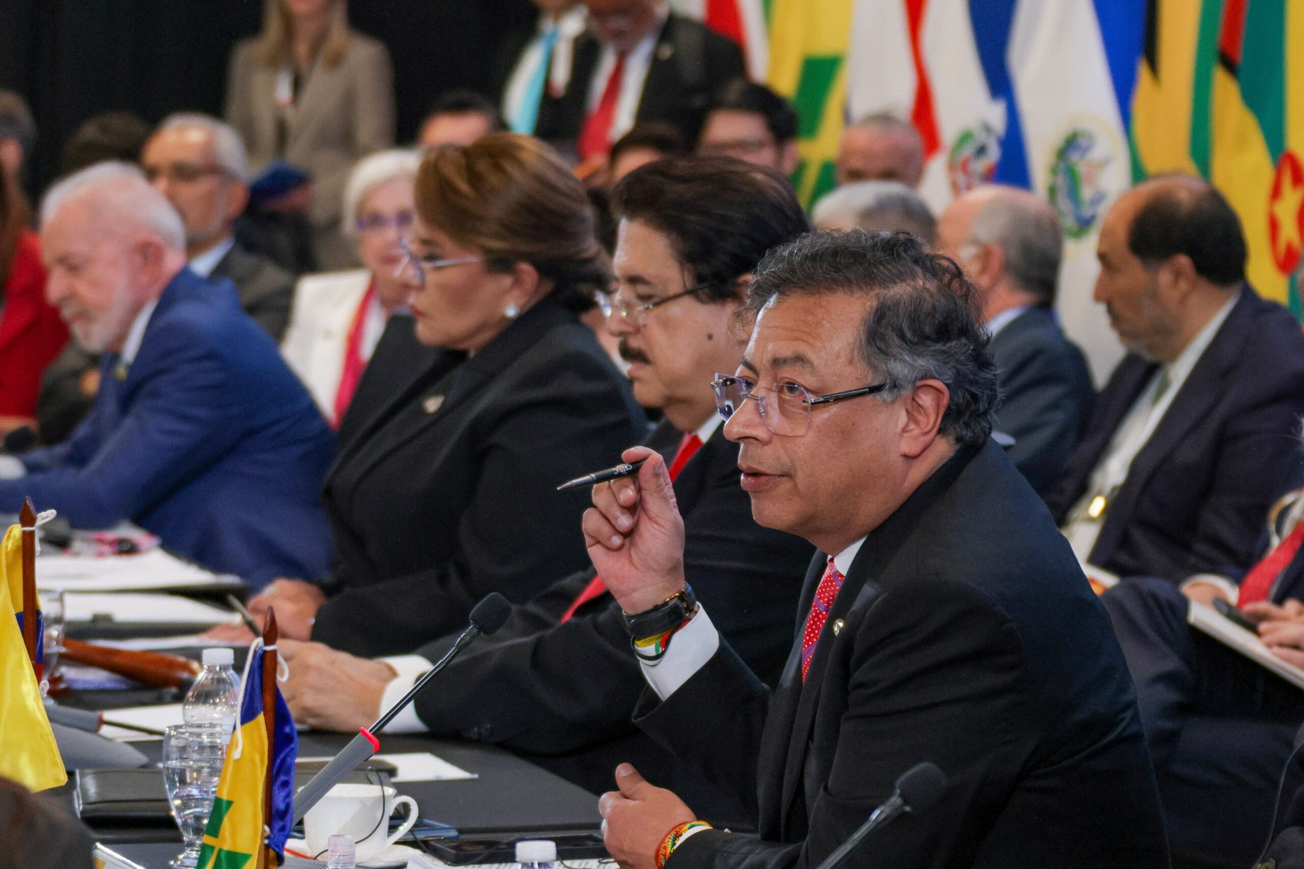 Gustavo Petro convoca a establecer una agenda multilateral desde la CELAC 1 gohzmjhwuaarckj scaled