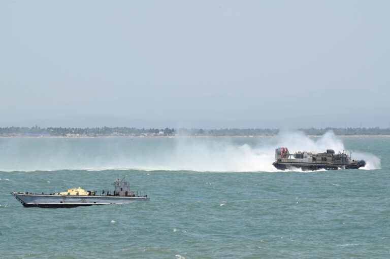 India realizará su primer ejercicio naval con naciones africanas 1 gophnmpxmaattmj