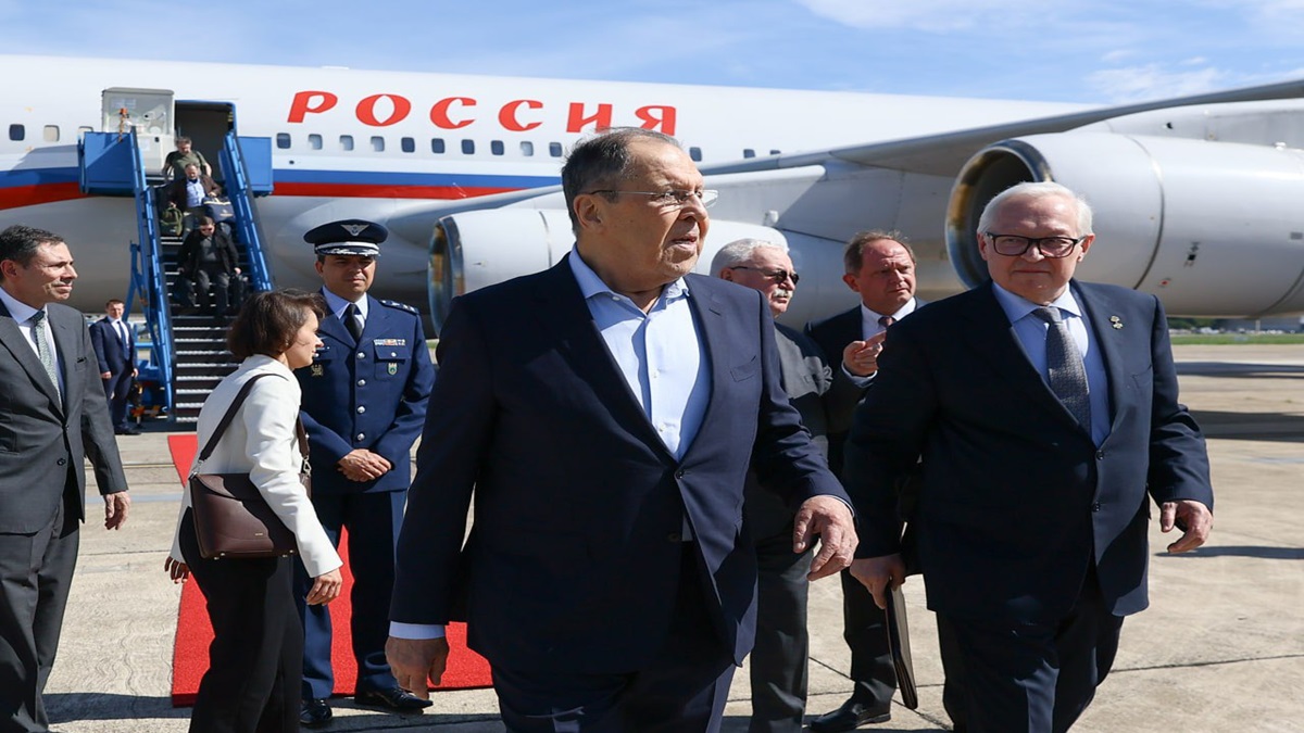 Reunión de cancilleres del BRICS: Lavrov llega a Brasil 2