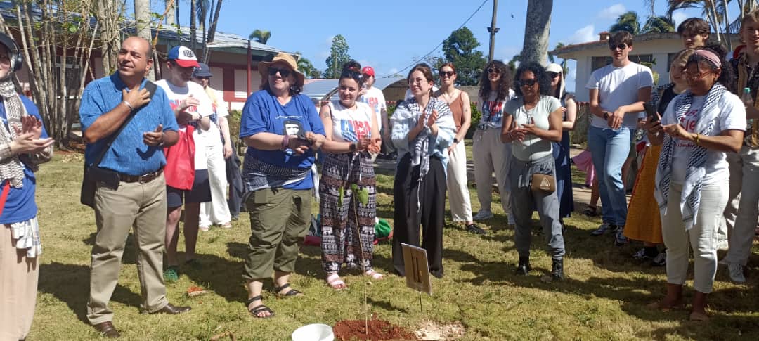 Cuba recibe la XVII edición de la Brigada Internacional de solidaridad "Primero de Mayo" 3 gpo3i4ew8aafl9e