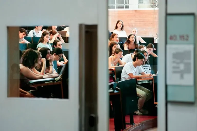 EE.UU.: 5 millones de estudiantes podrían ser embargados por no pagar préstamos del Estado 1 grado universitario dual 1