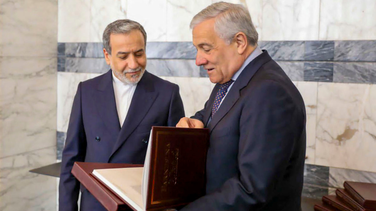Canciller iraní llega a Roma para nuevas negociaciones nucleares con EE. UU. 6 iran 1