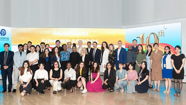 jovenes brics
