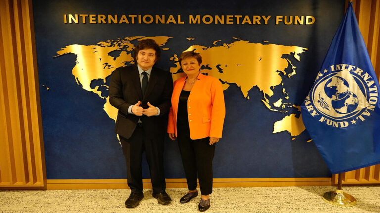 Argentina alcanza un acuerdo de endeudamiento con el FMI por 20.000 millones de dólares 1 milei fmi