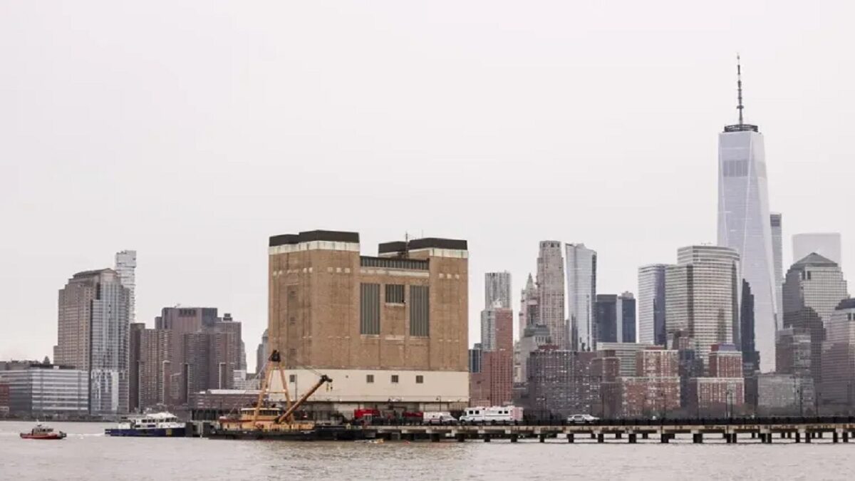 Autoridades confirman seis muertos tras caída de helicóptero al río Hudson, en Nueva York 6 nico 17 2