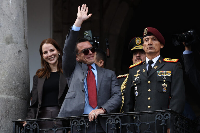 noboa autoritarismo violaciones de los derechos humanos fraude