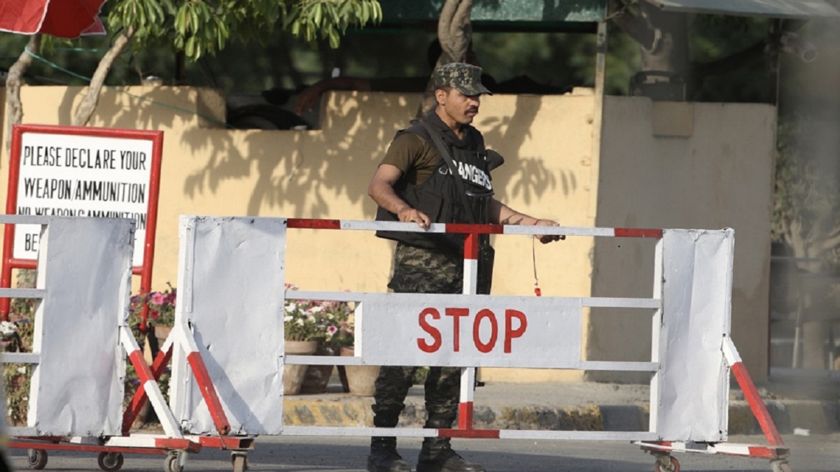 Reportan intercambio de fuego en línea de contacto entre India y Pakistán 10 pakistan militares custodia frontera india foto efe