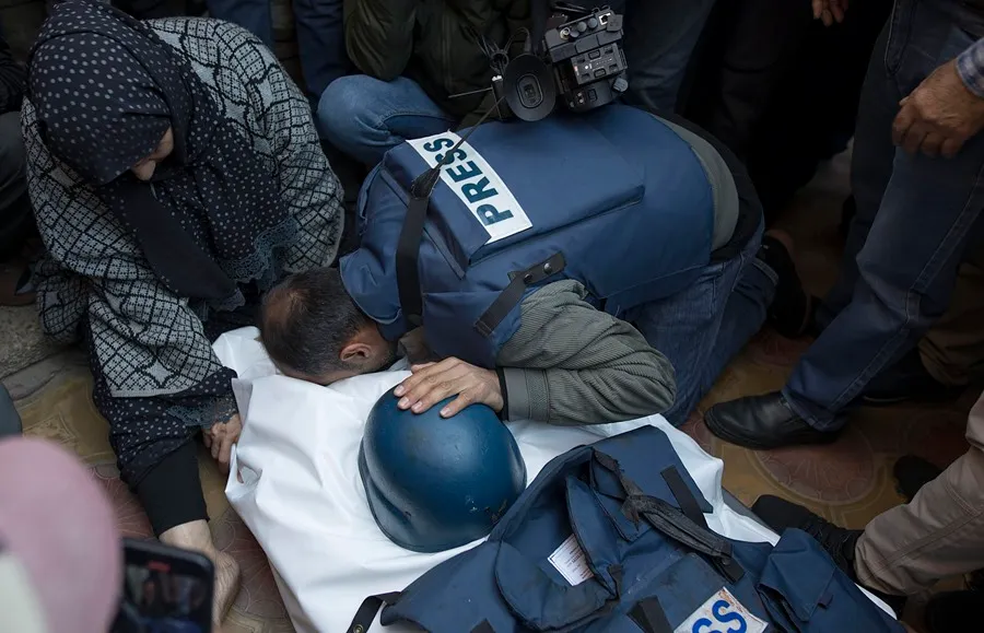 Israel asesinó más periodistas en Palestina que todas las guerras del último siglo 2 periodistas 1