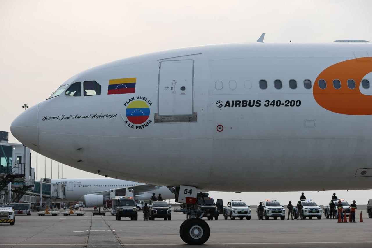 Plan Vuelta a la Patria: Venezuela recibe 318 migrantes deportados por EE.UU. 5 photo 2025 04 10 18 15 07 2