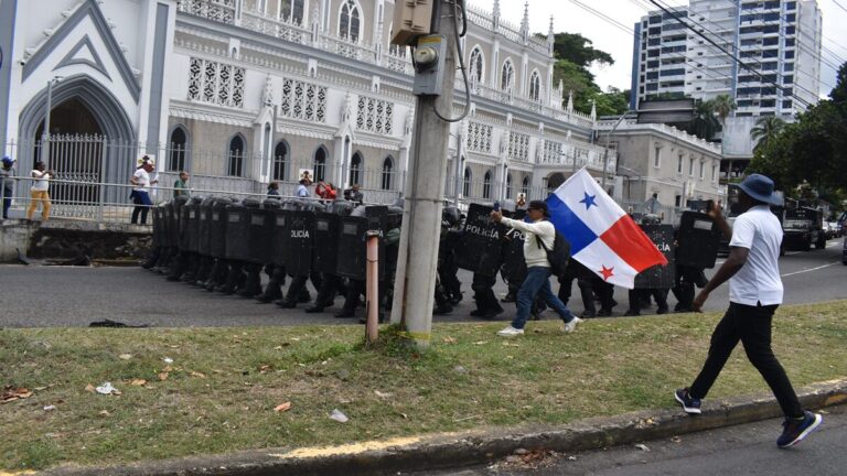 Educadores de Panamá desarrollan primer día de huelga y se suman otros sectores 1 poli
