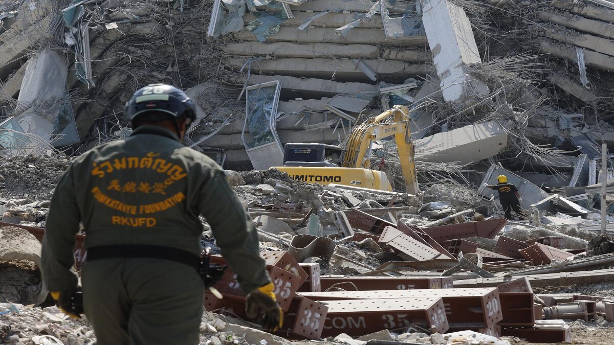 Cifra de muertos por sismo de magnitud 7.7 en Myanmar supera los 3000 7 terremoto