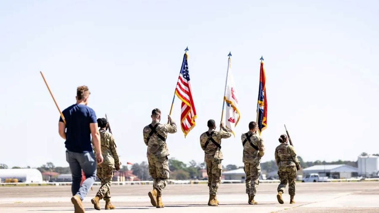 Donald Trump autoriza al ejército a ocupar terrenos fronterizos 8 tierras