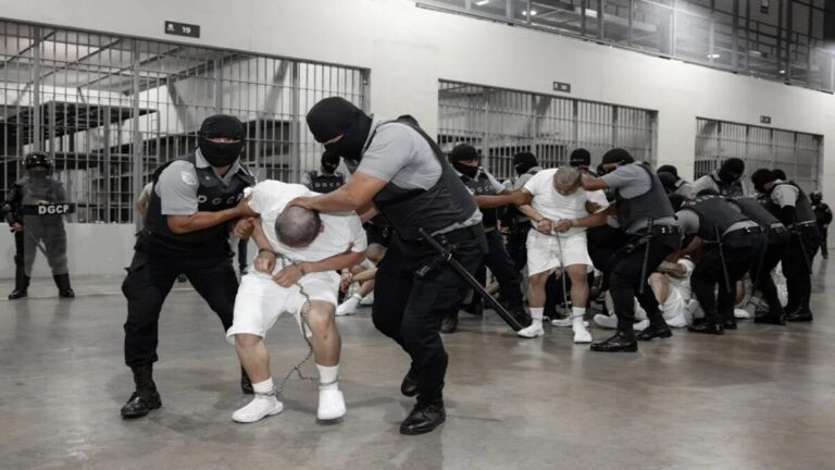 Graves crímenes contra migrantes: Venezuela argumenta sobre violaciones de El Salvador 1 vene