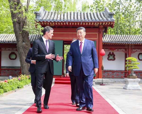 xi jinping con pedro sanches en beijing