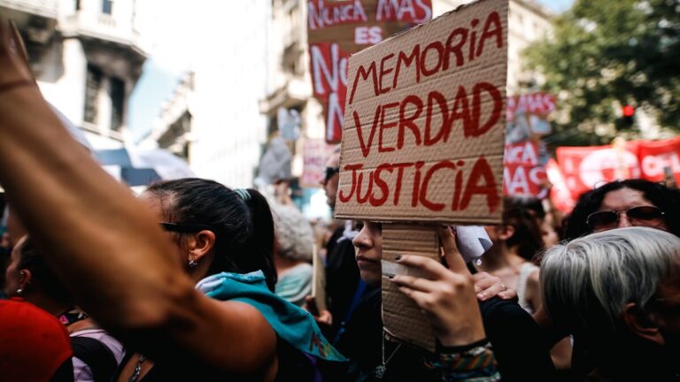 Repudian decisión del Gobierno argentino de trasladar represores de dictadura a "cárceles VIP" 1 arggge