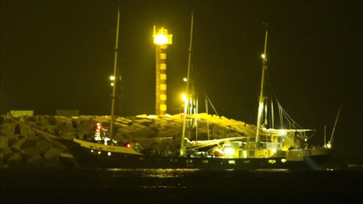 Atacan barco de la Flotilla de la Libertad que transportaba ayuda humanitaria a Gaza 2 flotilla de la libertad 1