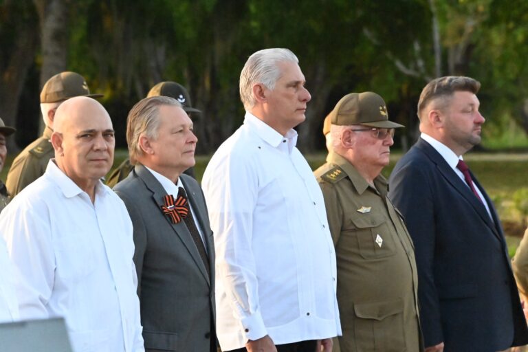 Cuba conmemora 80 aniversario de la victoria antifascista 1 gqb3x9cwcaa5ig4