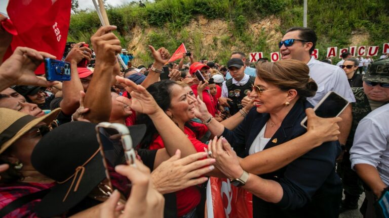 Honduras: Llaman a trabajadores a exigir la organización y realización de las elecciones 1 honduras presidenta xiomara castro dialogo pueblo foto presidencia