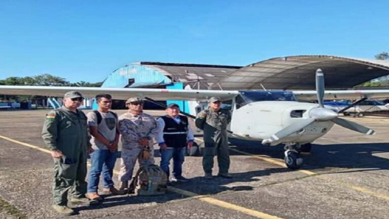 Gobierno de Bolivia ordena búsqueda de avioneta Cessna 172CP desaparecida 1 uhi 1
